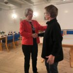 Billede af ny og afgående præsident i klubben